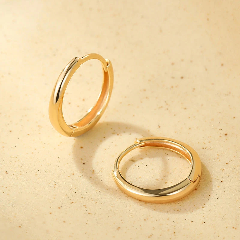 Minimal Hoop Earrings