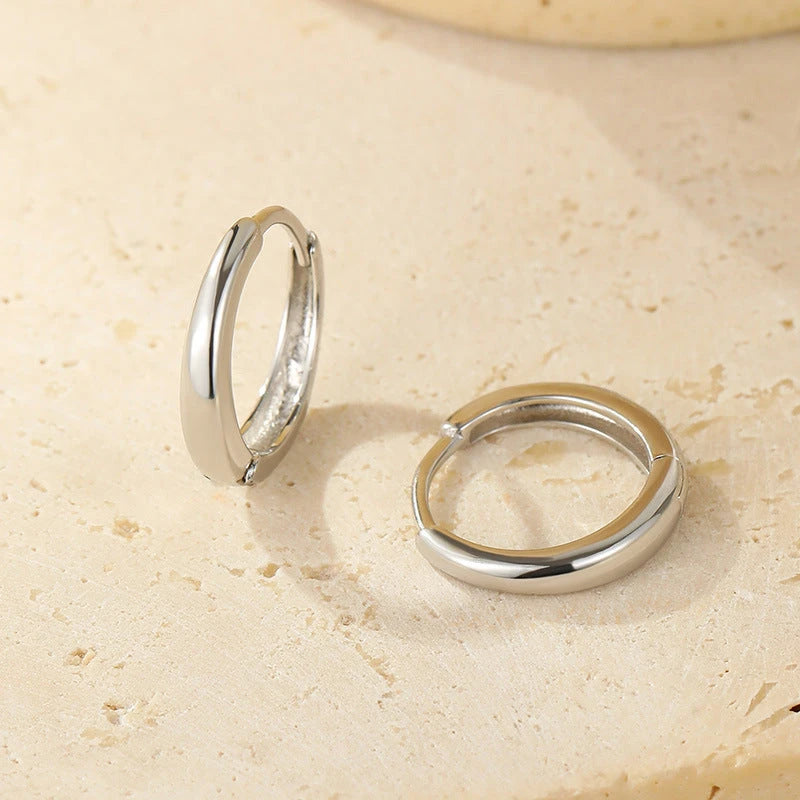 Minimal Hoop Earrings