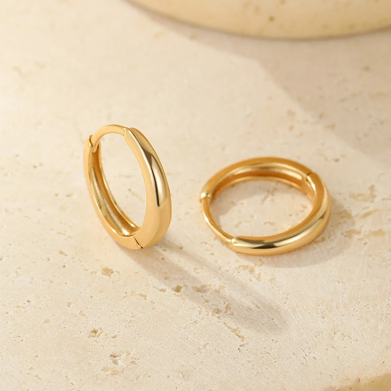 Minimal Hoop Earrings